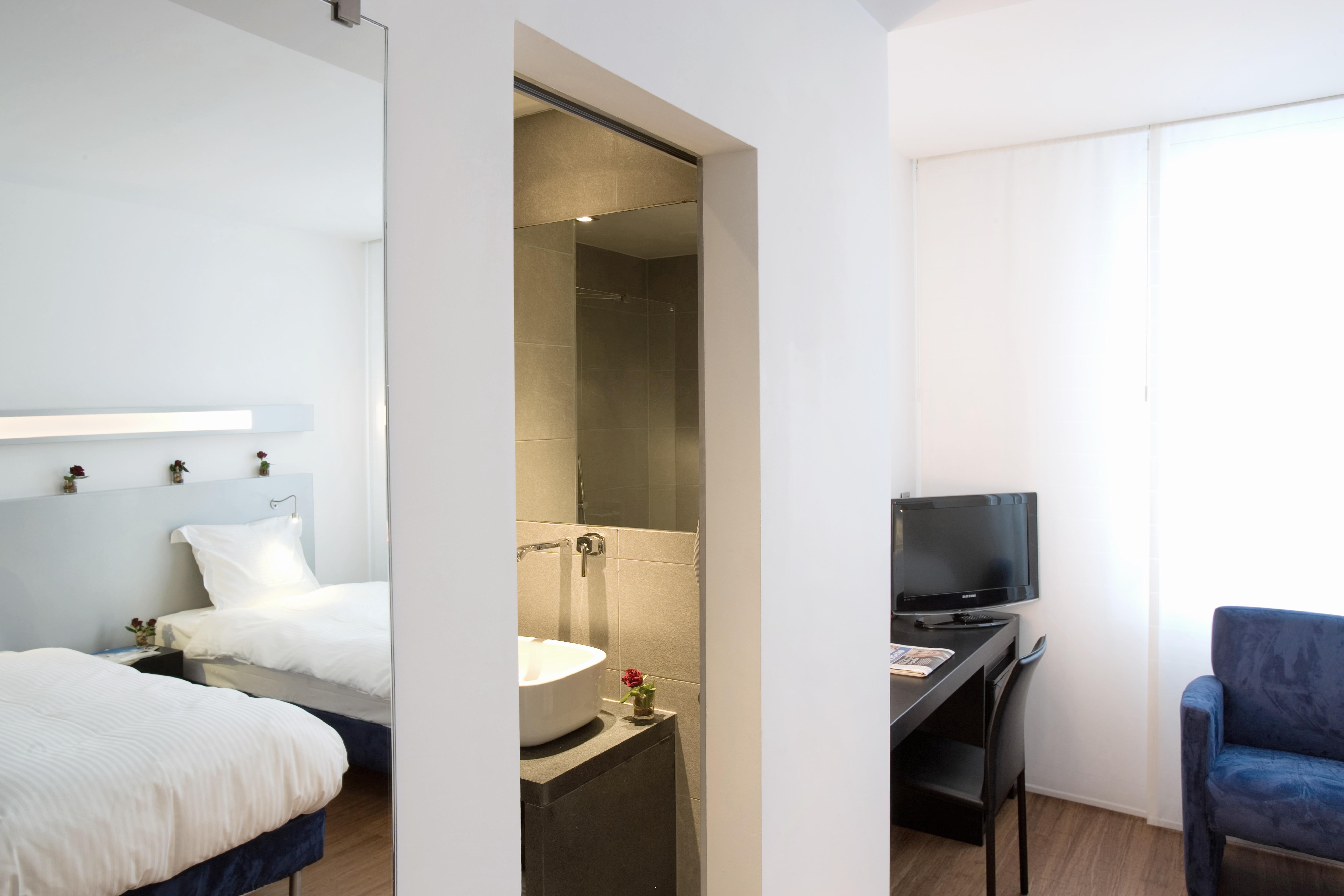 Aqua By Happyculture Hotel
