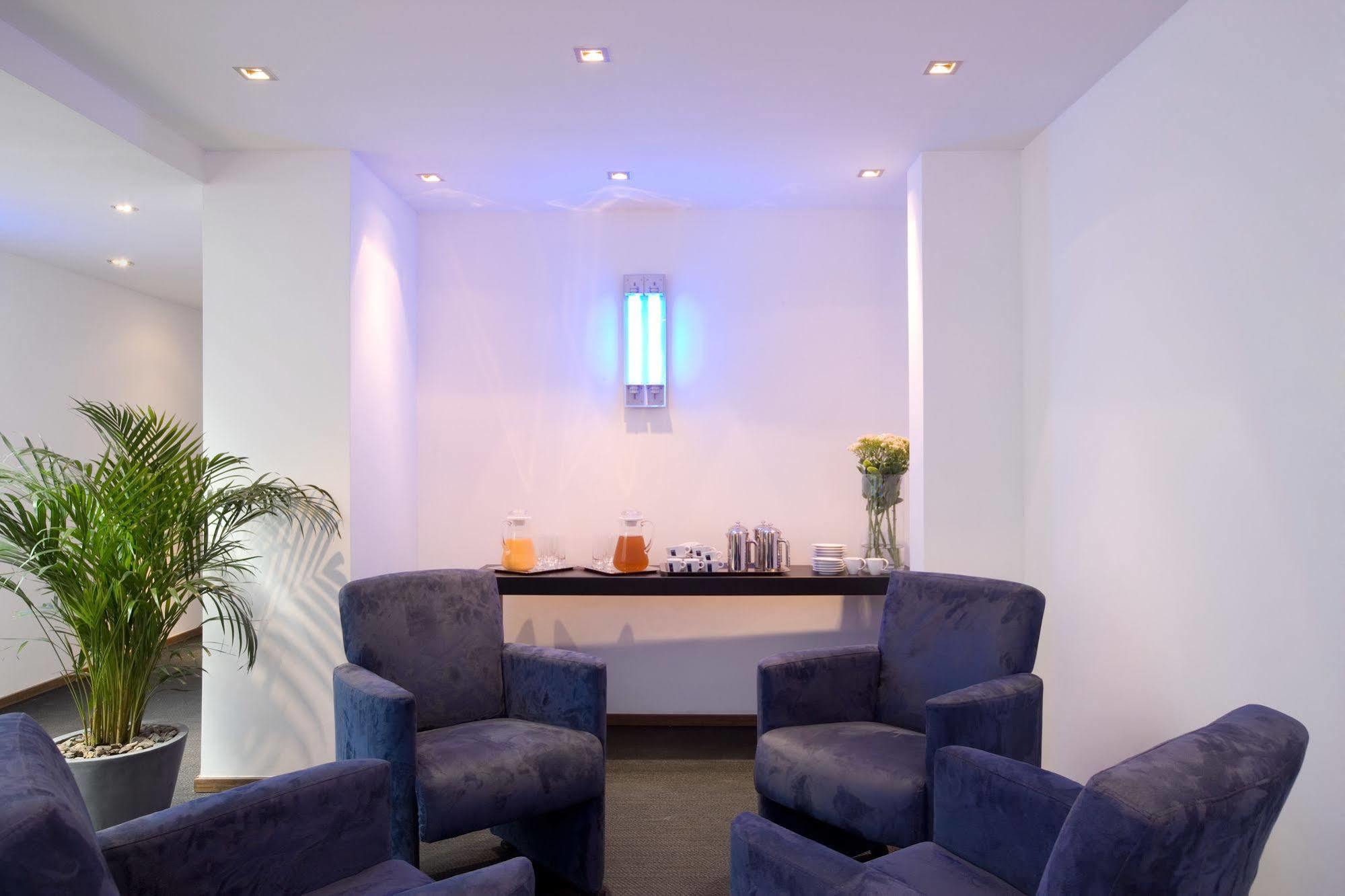 Aqua By Happyculture Hotel